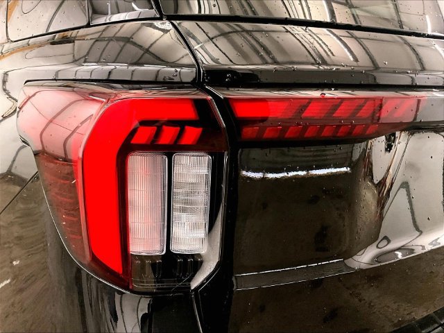 Used 2025 Ford Explorer ST w/ Sun And Sound Package AWD/4WD image 29