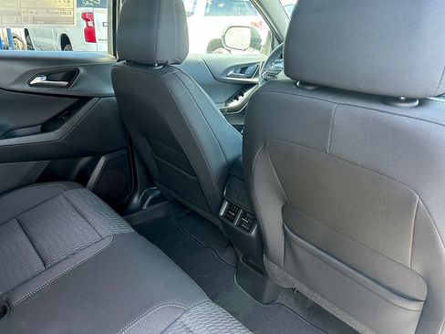 New 2026 Chevrolet Equinox LT w/ Safety and Technology Package FWD image 25