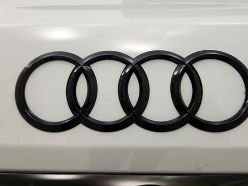 Used 2023 Audi Q7 3.0T Prestige w/ Prestige Package AWD/4WD image 32