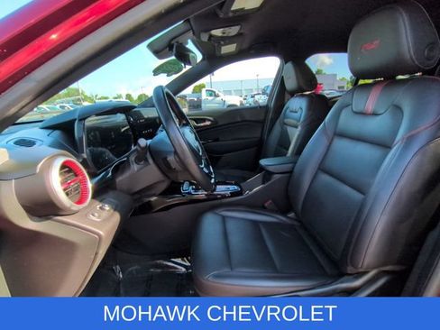 Used 2024 Chevrolet Trax RS w/ Driver Confidence Package FWD image 19