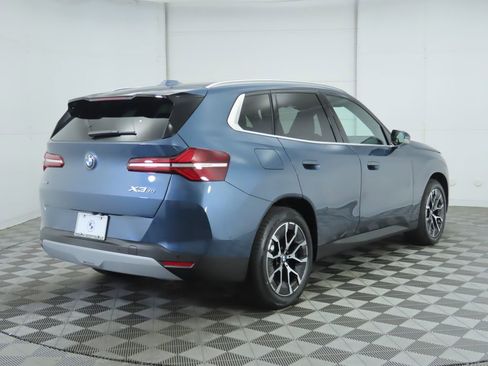 Certified 2025 BMW X3 xDrive30i w/ Convenience Package image 5