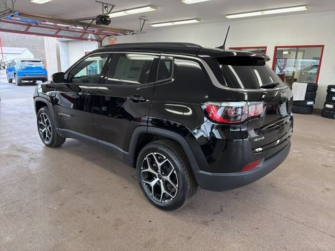 New 2026 Jeep Compass Limited AWD/4WD image 22