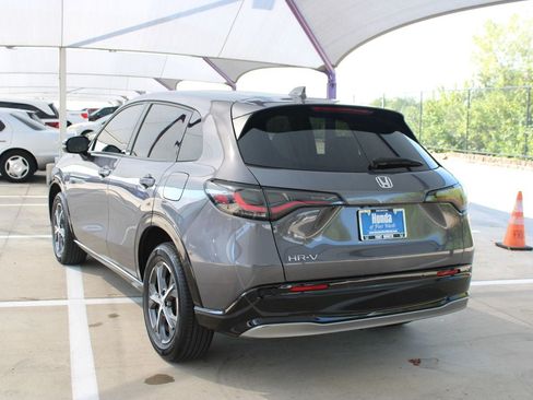 Used 2024 Honda HR-V EX-L image 3