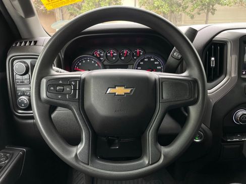 Used 2022 Chevrolet Silverado 1500 Custom AWD/4WD image 14