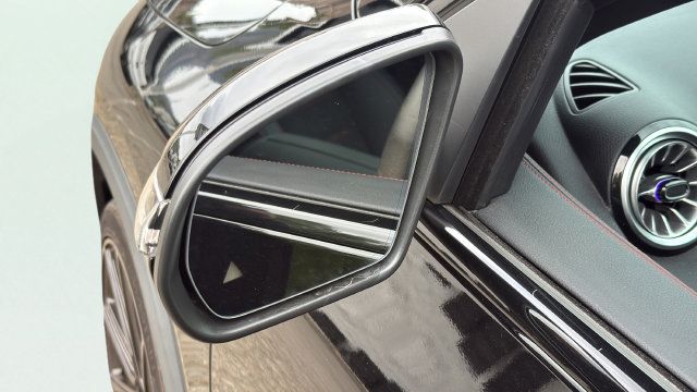 Used 2023 Mercedes-Benz GLA 35 AMG 4MATIC image 34