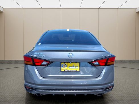 Used 2020 Nissan Altima 2.5 SR w/ Premium Package FWD image 7