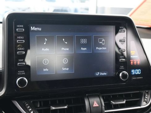 Used 2019 Toyota C-HR LE FWD image 18