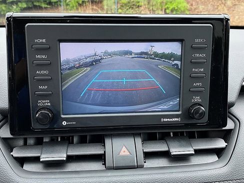Certified 2021 Toyota RAV4 XLE w/ Convenience Package FWD image 15