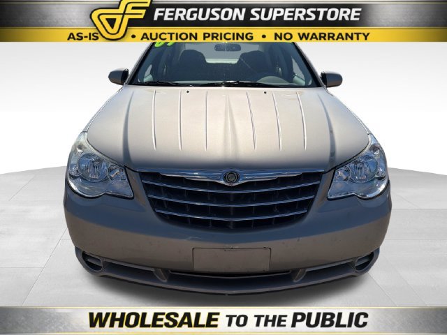 Used 2009 Chrysler Sebring Touring FWD image 2