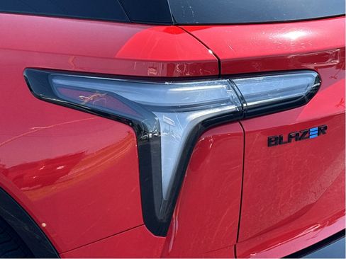 Used 2026 Chevrolet Blazer EV SS AWD/4WD image 6