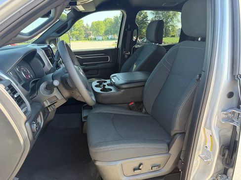 Used 2026 RAM 2500 Big Horn AWD/4WD image 3
