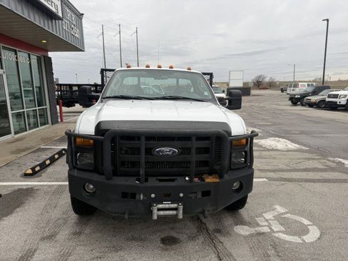 Used 2008 Ford F550 4x4 Regular Cab Super Duty image 10