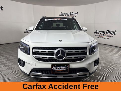 Used 2022 Mercedes-Benz GLB 250 4MATIC image 3