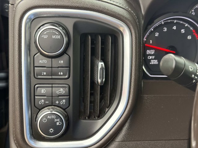 Used 2020 Chevrolet Silverado 1500 RST w/ Texas Edition AWD/4WD image 26