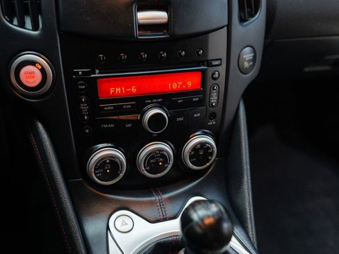 Used 2013 Nissan 370Z NISMO w/ Bose Pkg image 32