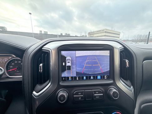 Used 2020 Chevrolet Silverado 1500 LTZ w/ LTZ Premium Package image 16