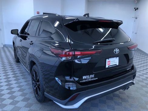 Certified 2025 Toyota Highlander XSE AWD/4WD image 12