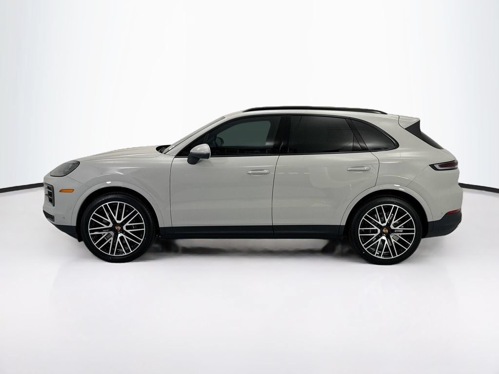 Used 2026 Porsche Cayenne AWD/4WD image 2