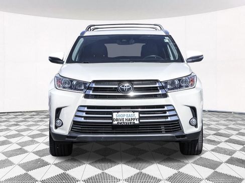 Used 2017 Toyota Highlander Limited AWD/4WD image 11