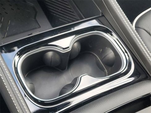 New 2026 Chrysler Pacifica Limited w/ Trailer Tow Group image 30