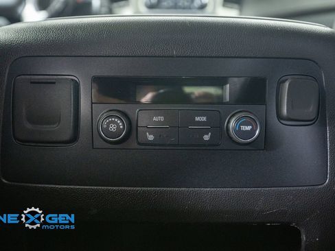 Used 2020 GMC Yukon SLT AWD/4WD image 32