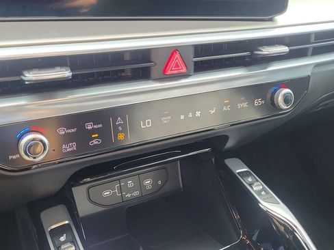 New 2026 Kia Sorento SX Prestige AWD/4WD image 34
