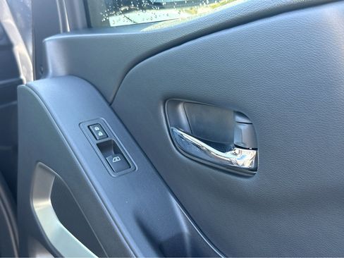 New 2026 Nissan Frontier SV image 12