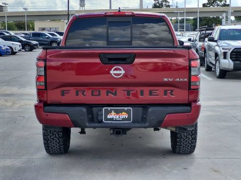 Used 2022 Nissan Frontier SV AWD/4WD image 5