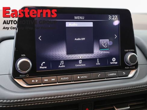 Used 2023 Nissan Rogue S AWD/4WD image 18