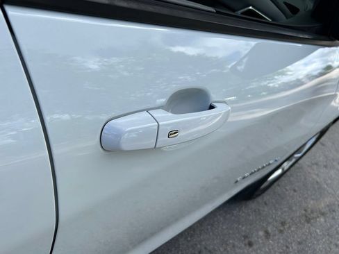 Used 2022 Chevrolet Equinox LS FWD image 38