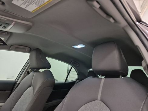 Used 2022 Toyota Camry LE image 18