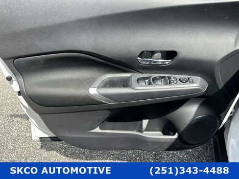 Used 2024 Nissan Kicks SV image 12