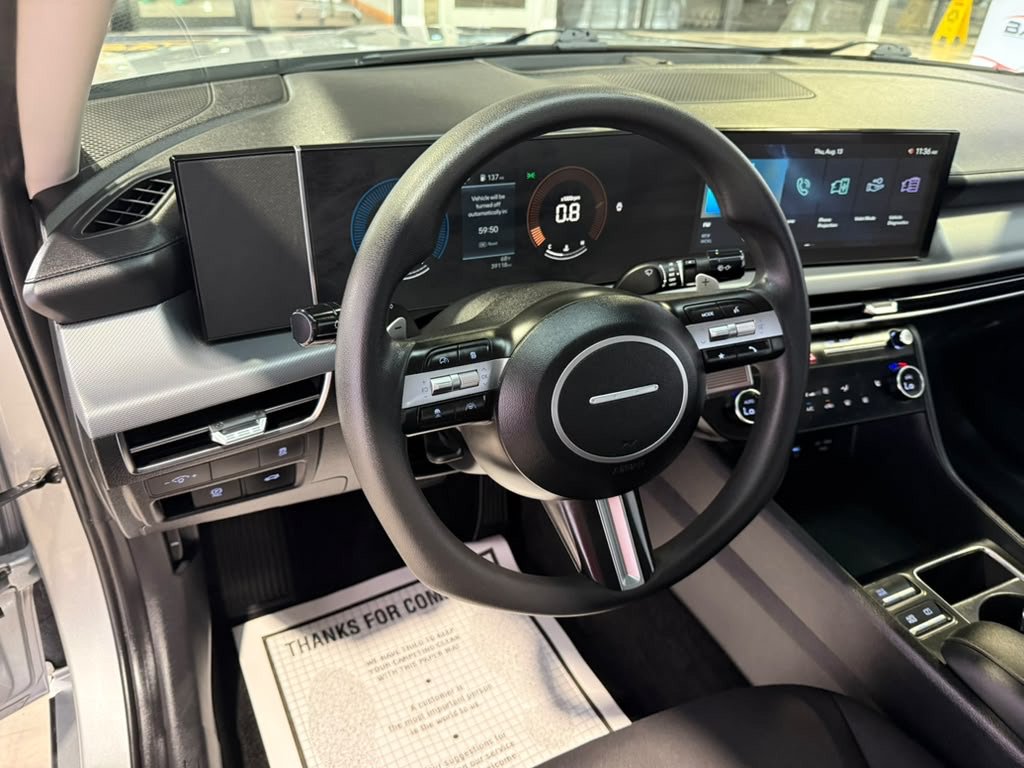 Used 2025 Hyundai Sonata SEL FWD image 27