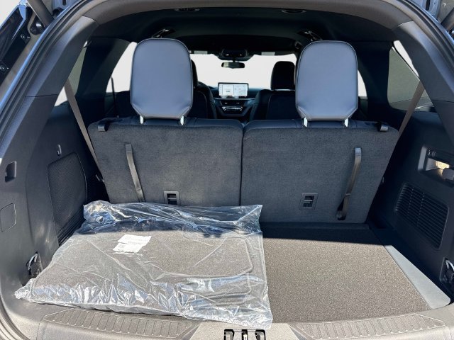 New 2027 Ford Explorer ST-Line w/ ST-Line Street Pack RWD image 12