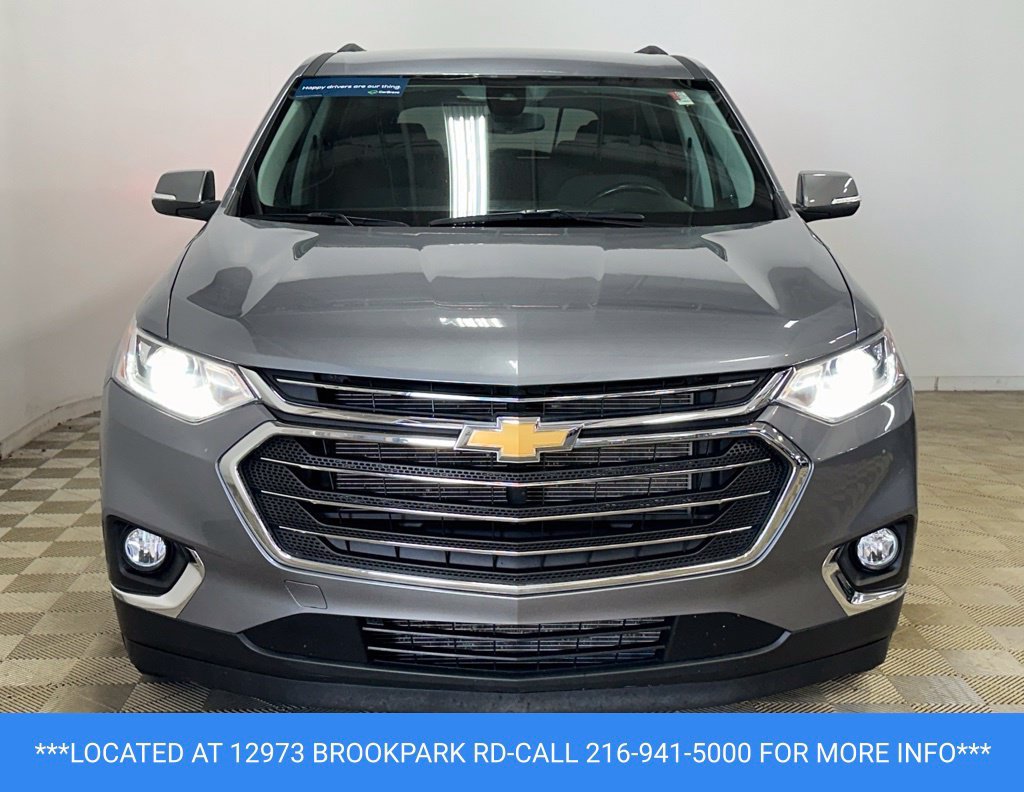 Used 2021 Chevrolet Traverse LT FWD image 2