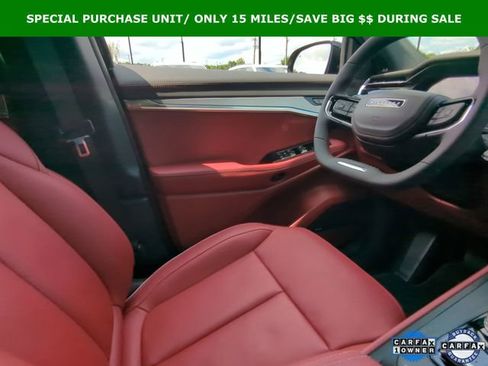 Used 2025 Jeep Wagoneer S Launch Edition image 16