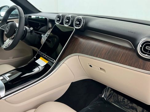 New 2026 Mercedes-Benz GLC 300 4MATIC image 24