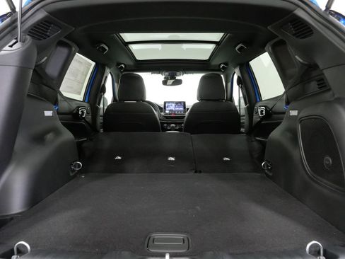 New 2026 Jeep Compass Latitude w/ Sun and Sound Group image 28