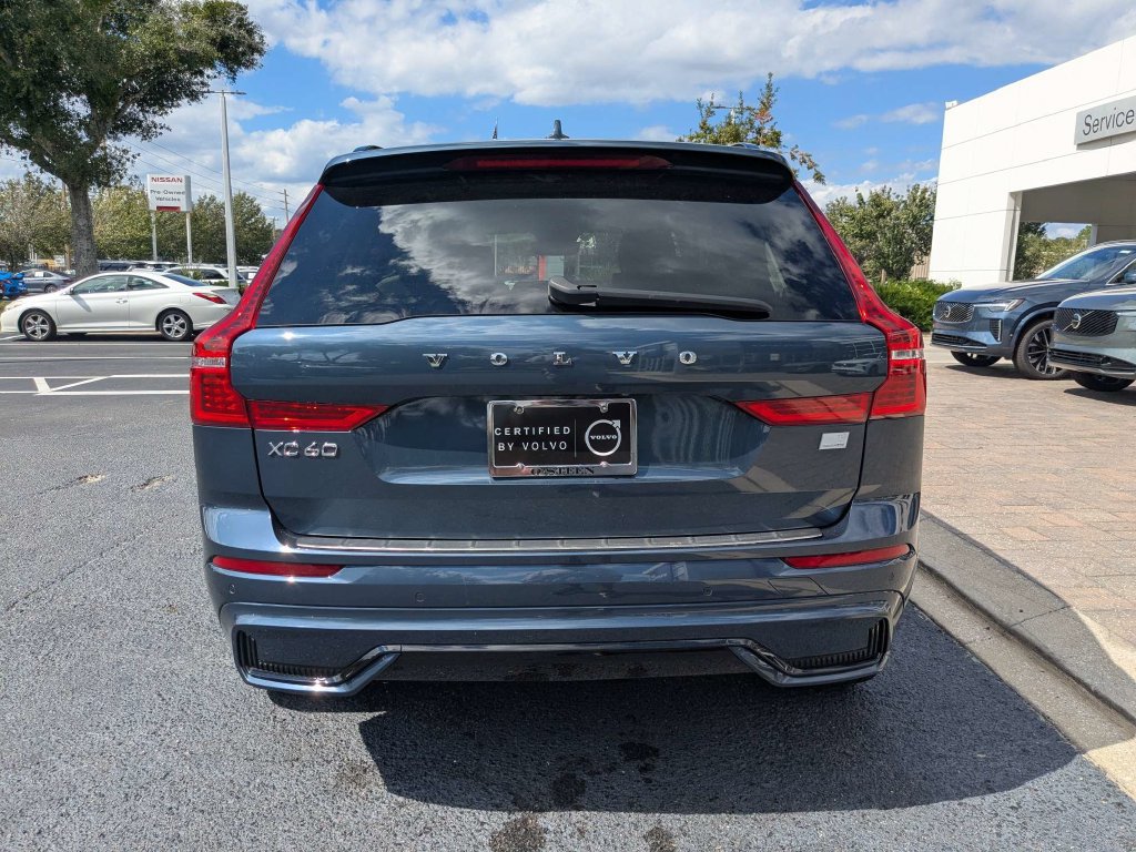 Used 2024 Volvo XC60 T8 Plus w/ Protection Package Premier AWD/4WD image 3