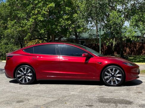 Used 2024 Tesla Model 3 Standard Range RWD image 9