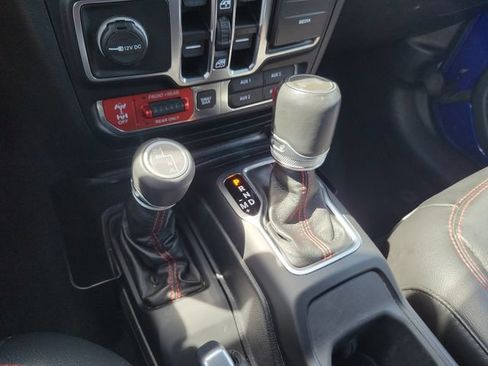 Used 2020 Jeep Wrangler Unlimited Rubicon AWD/4WD image 25