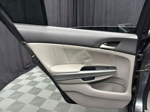 Used 2010 Honda Accord EX-L image 25