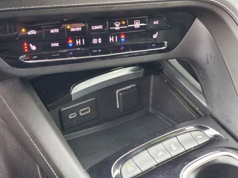 Used 2022 Buick Envision Preferred image 17