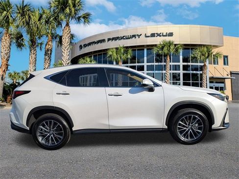 Used 2025 Lexus NX 250 250 Premium w/ Towing Package (2000 Lbs) image 3
