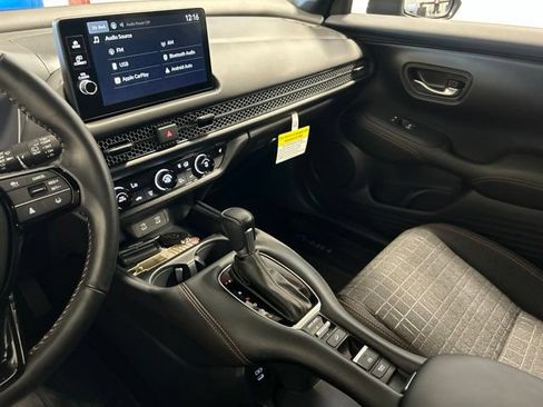 Certified 2026 Honda HR-V Sport image 28