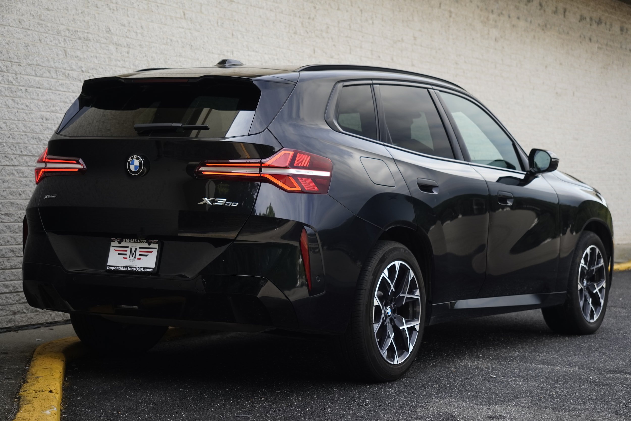 Used 2025 BMW X3 xDrive30i w/ Premium Package AWD/4WD image 8