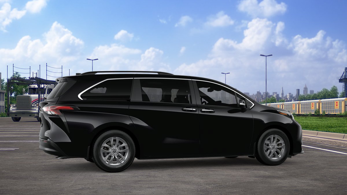 New 2026 Toyota Sienna XLE AWD/4WD image 11