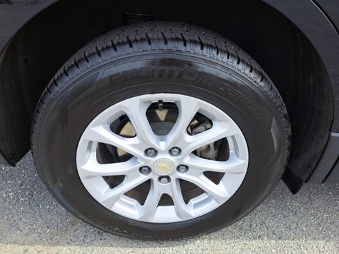 Used 2020 Chevrolet Equinox LS w/ LS Convenience Package image 18