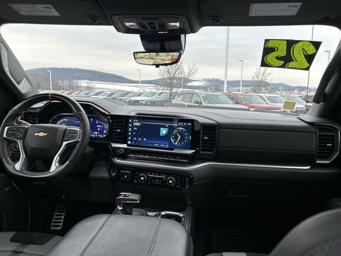 Used 2025 Chevrolet Silverado 1500 LTZ image 16