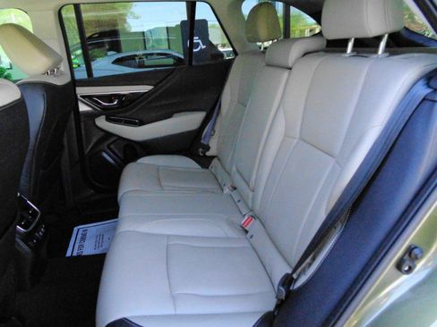 Used 2021 Subaru Outback Limited AWD/4WD image 15